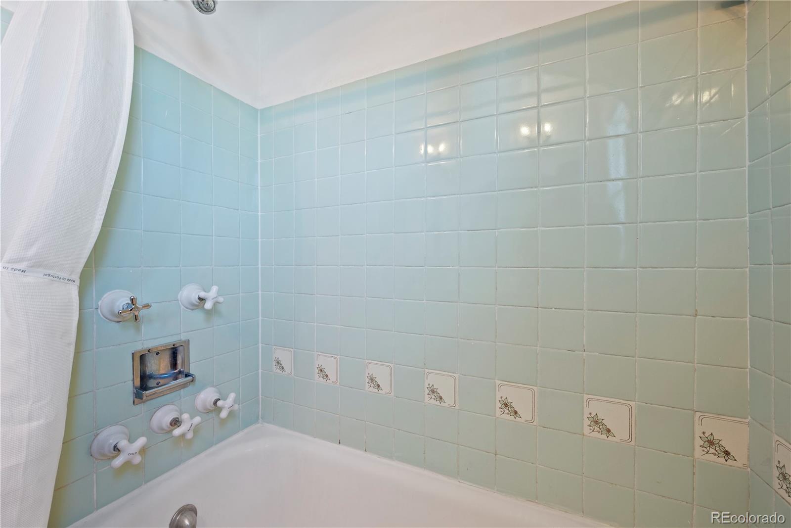 4085 S Grant Street Englewood CO 80113 MLS #REC8697016 Image 19