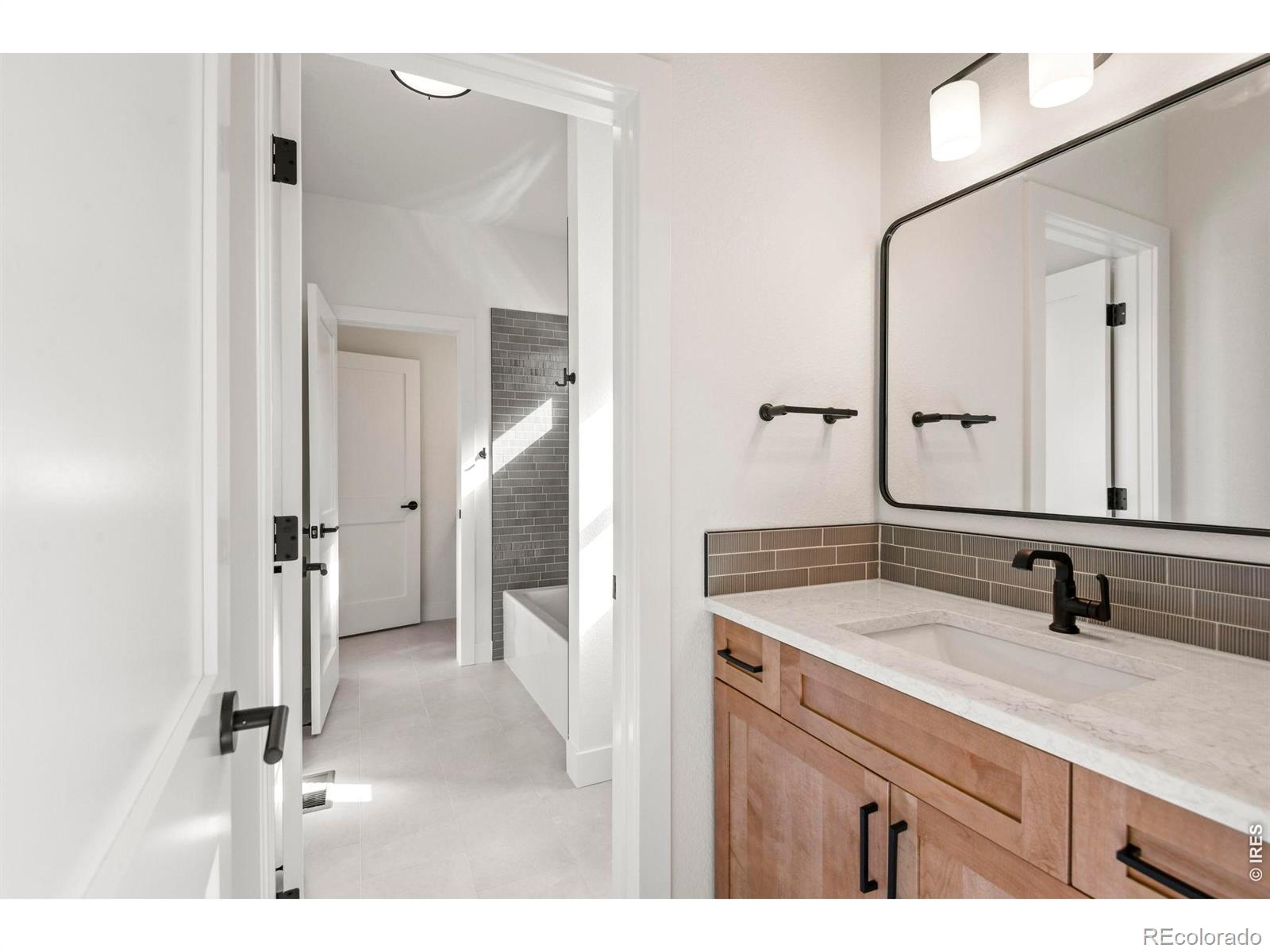 MLS #RECIR1043429 image #4