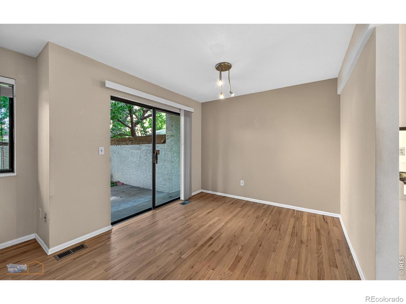MLS #RECIR1058108 image #11