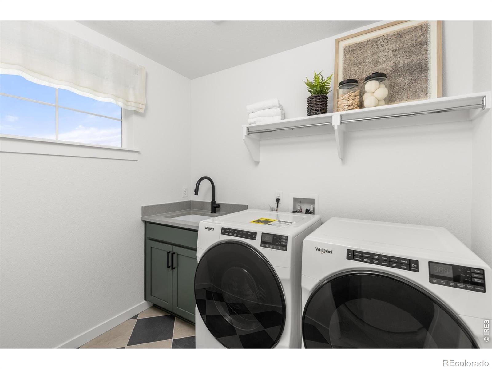 MLS #RECIR1060099 image #24