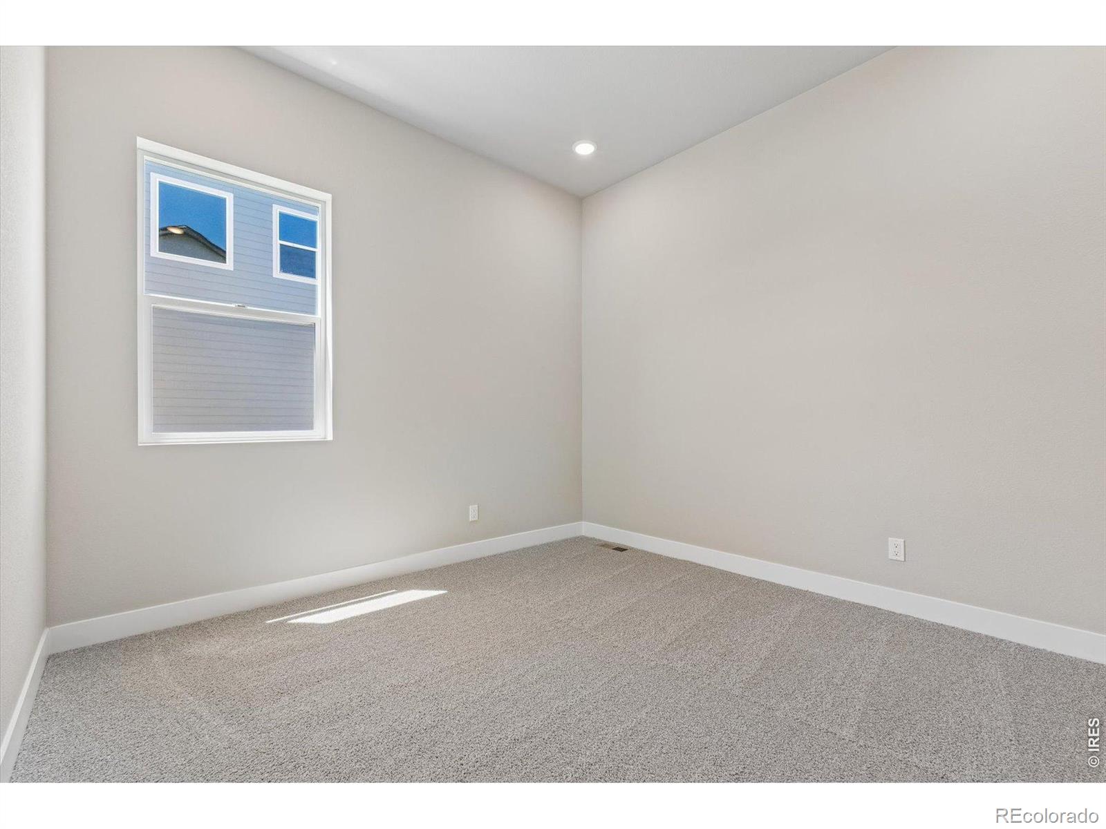 MLS #RECIR1062332 image #4
