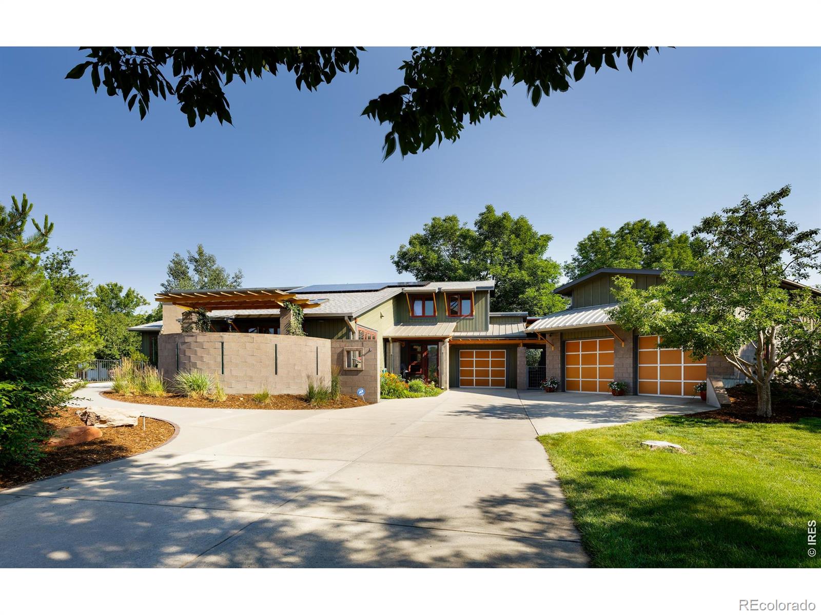 MLS #RECIR1062880 image #2