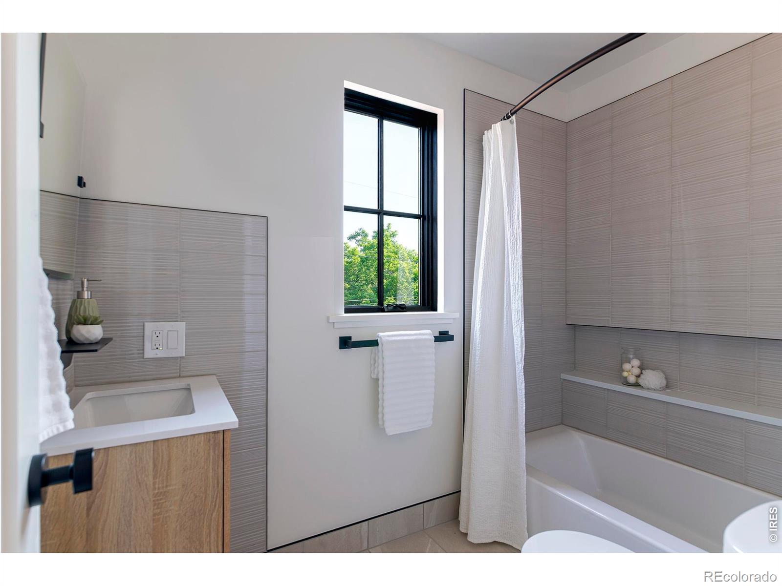 MLS #RECIR1063382 image #27