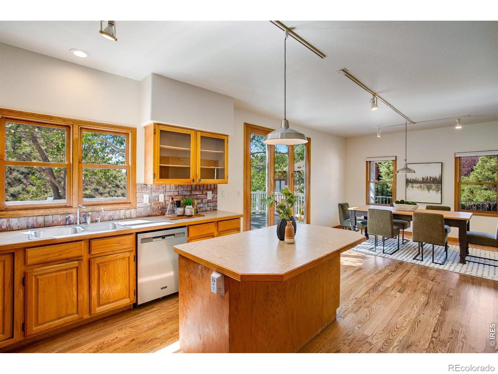 MLS #RECIR1065457 image #8