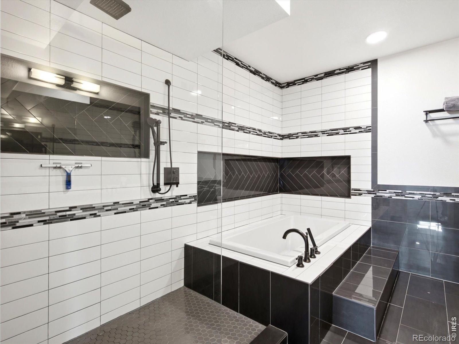 MLS #RECIR1065594 image #37