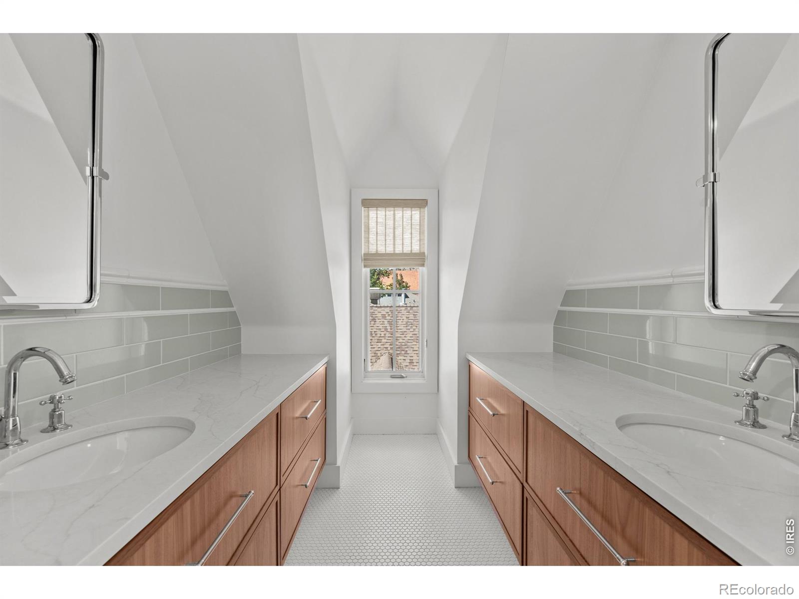 MLS #RECIR1067535 image #16