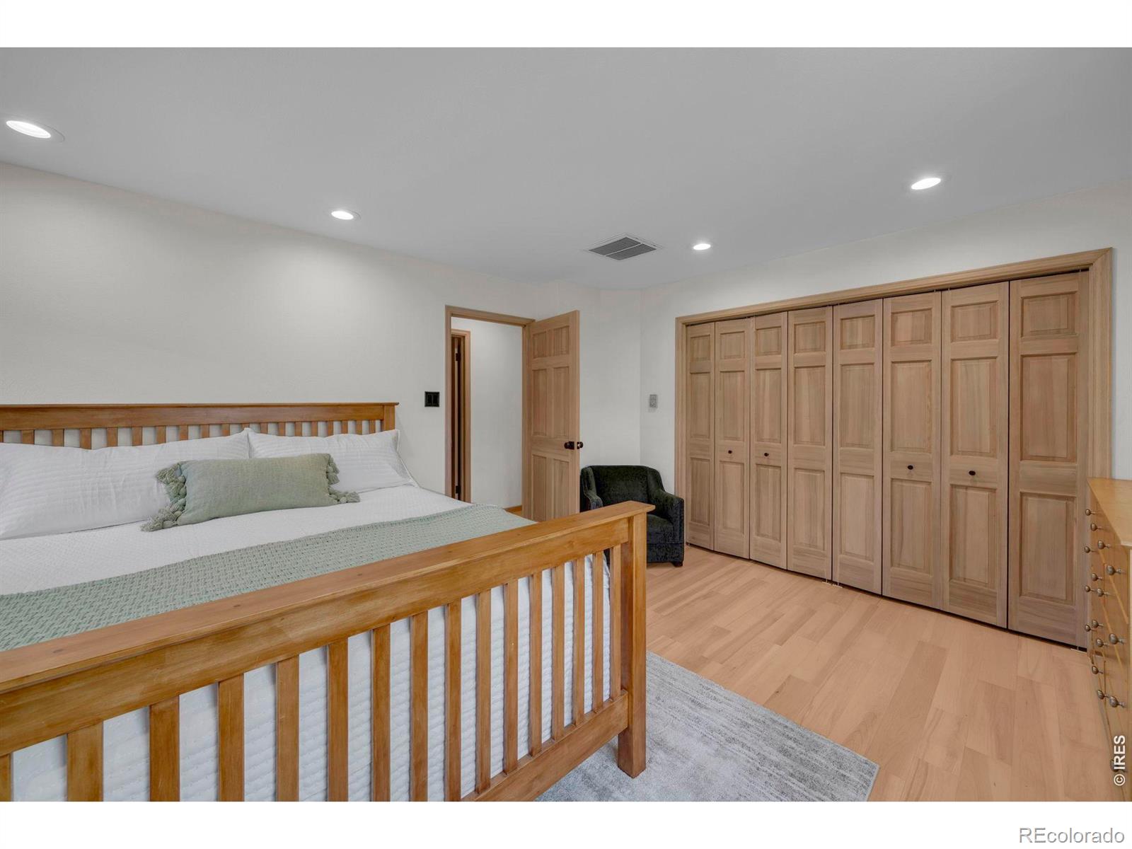 MLS #RECIR1067623 image #24