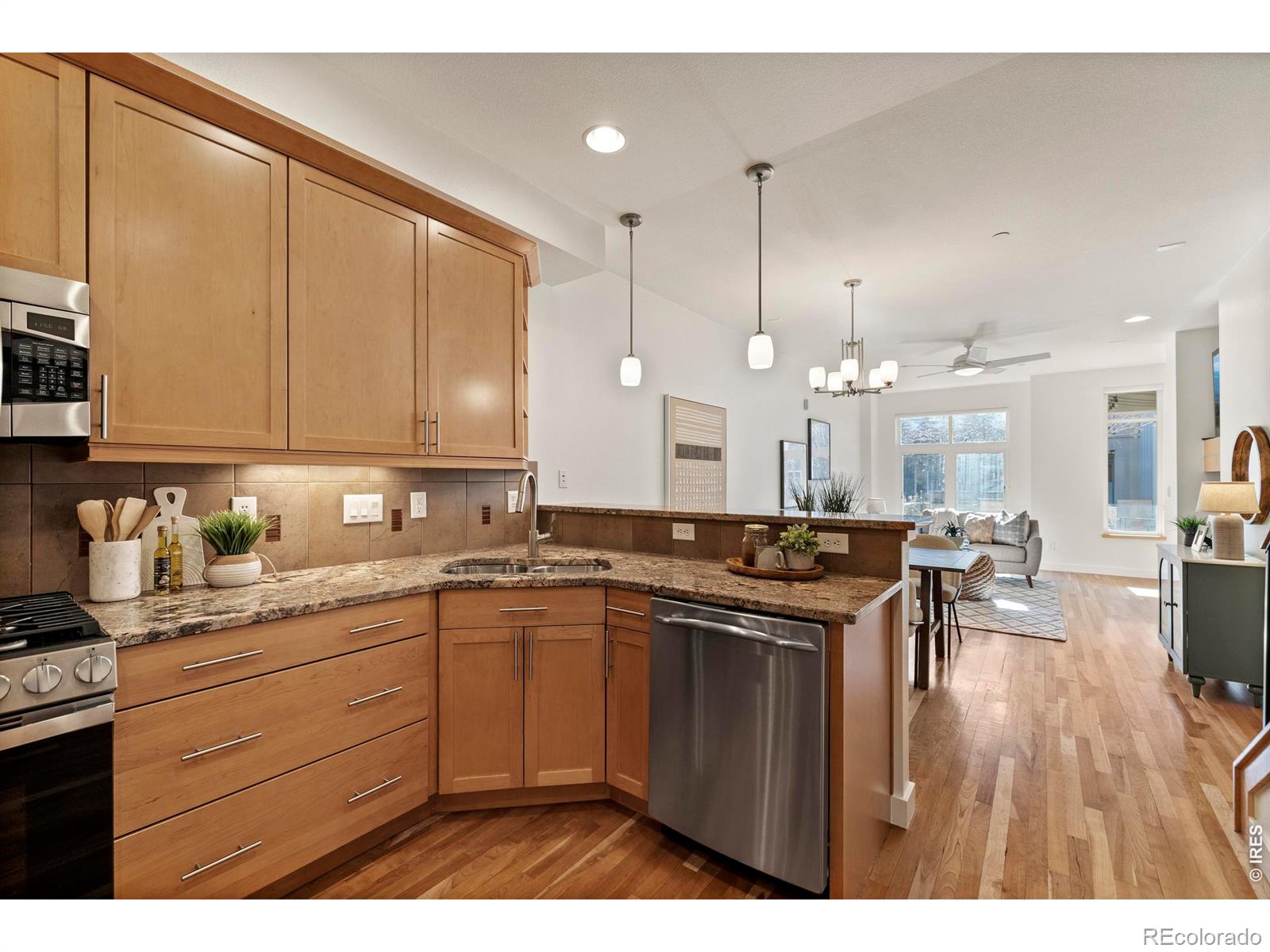 MLS #RECIR1067686 image #13