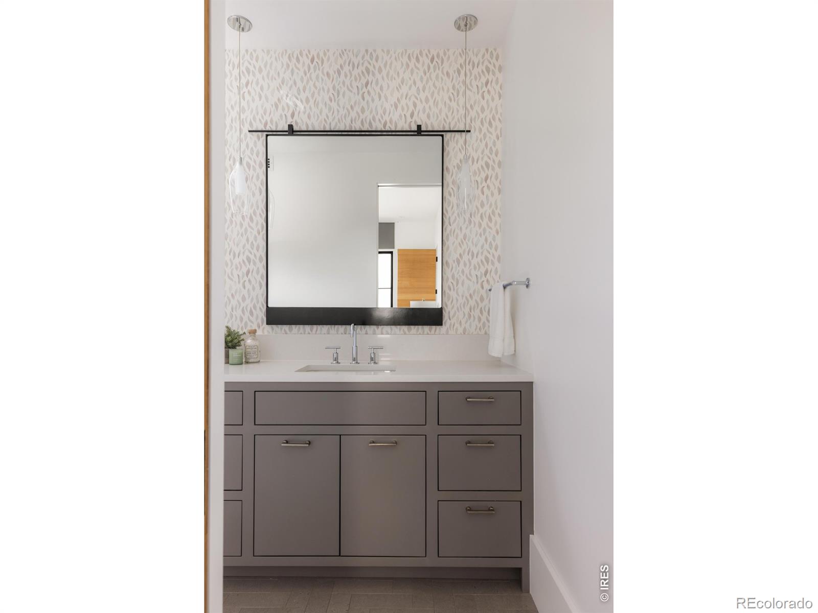 MLS #RECIR1067982 image #30