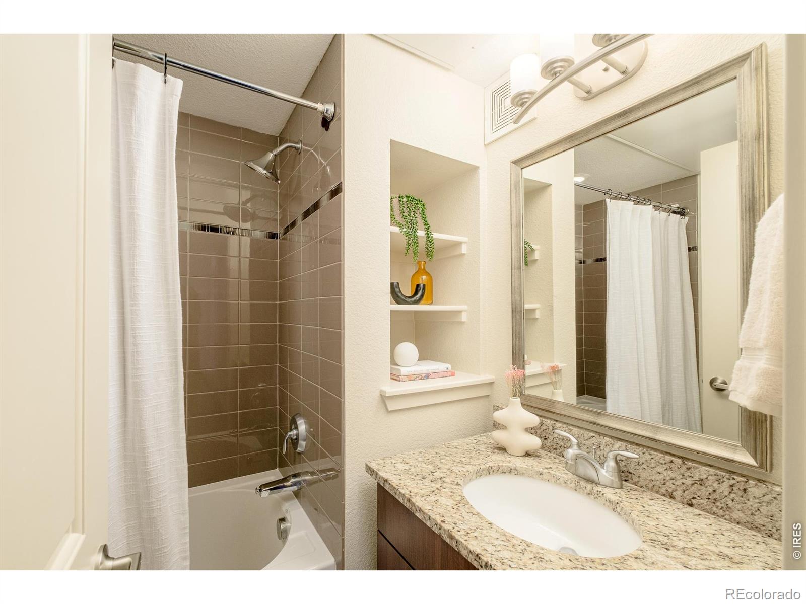 MLS #RECIR1068466 image #21