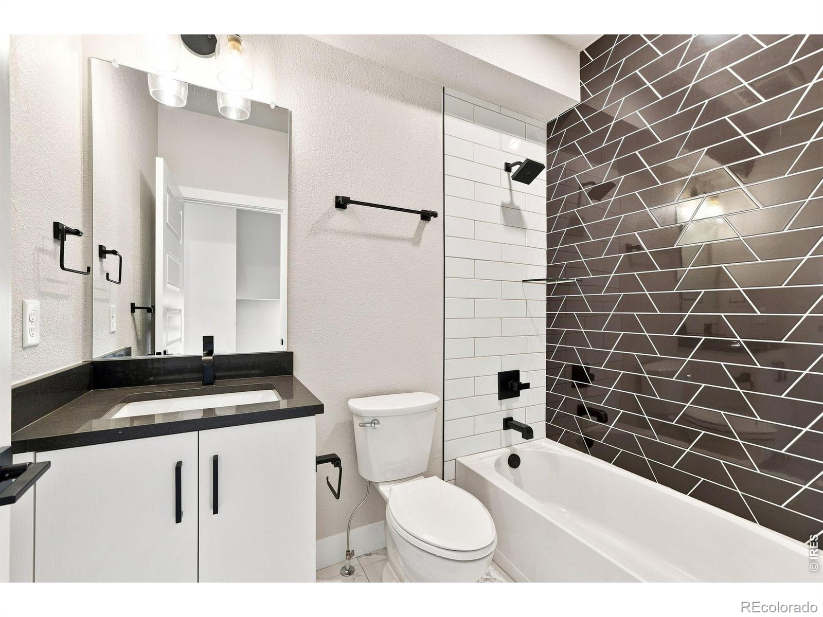 MLS #RECIR1068619 image #16
