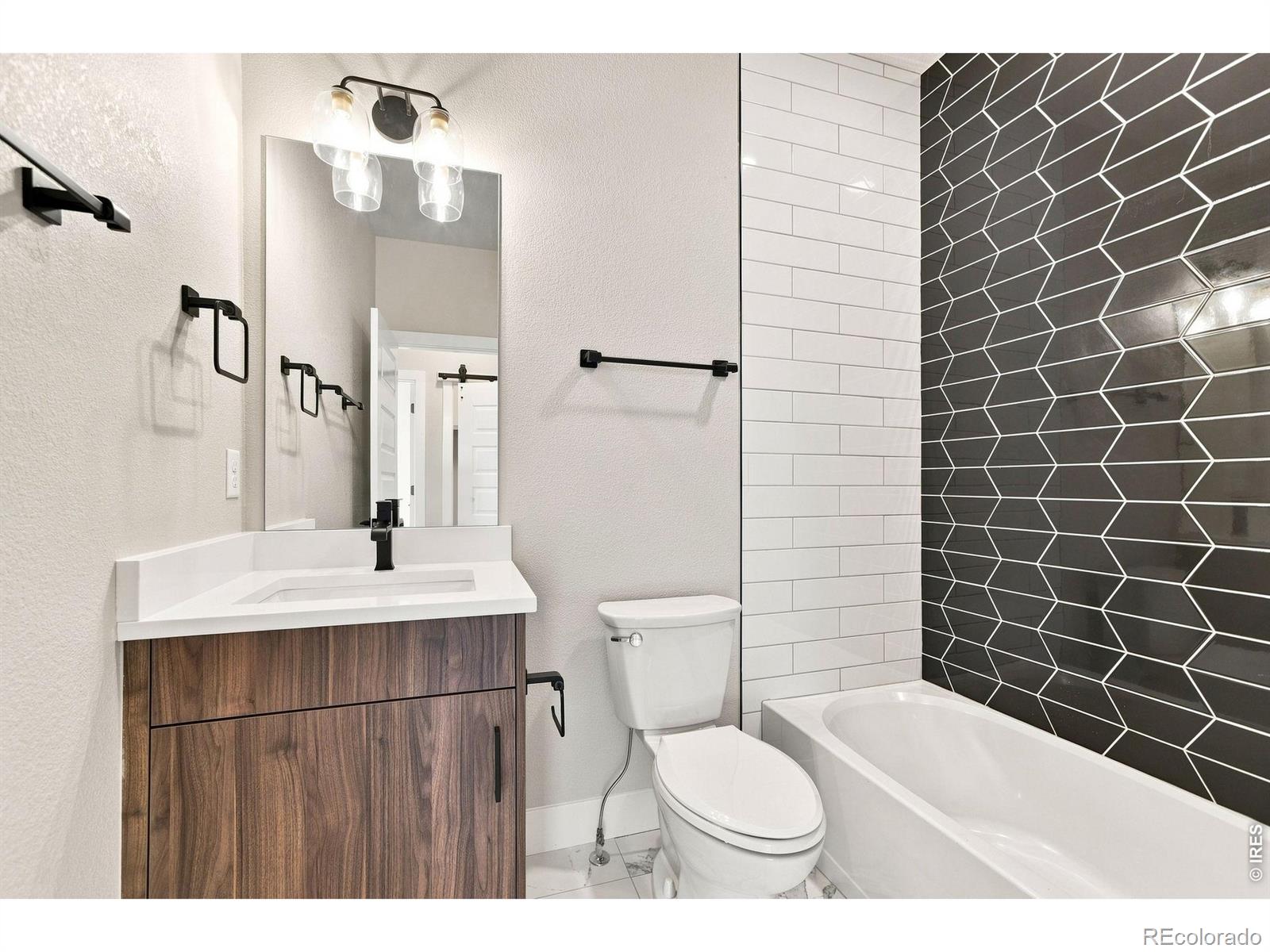 MLS #RECIR1068639 image #13