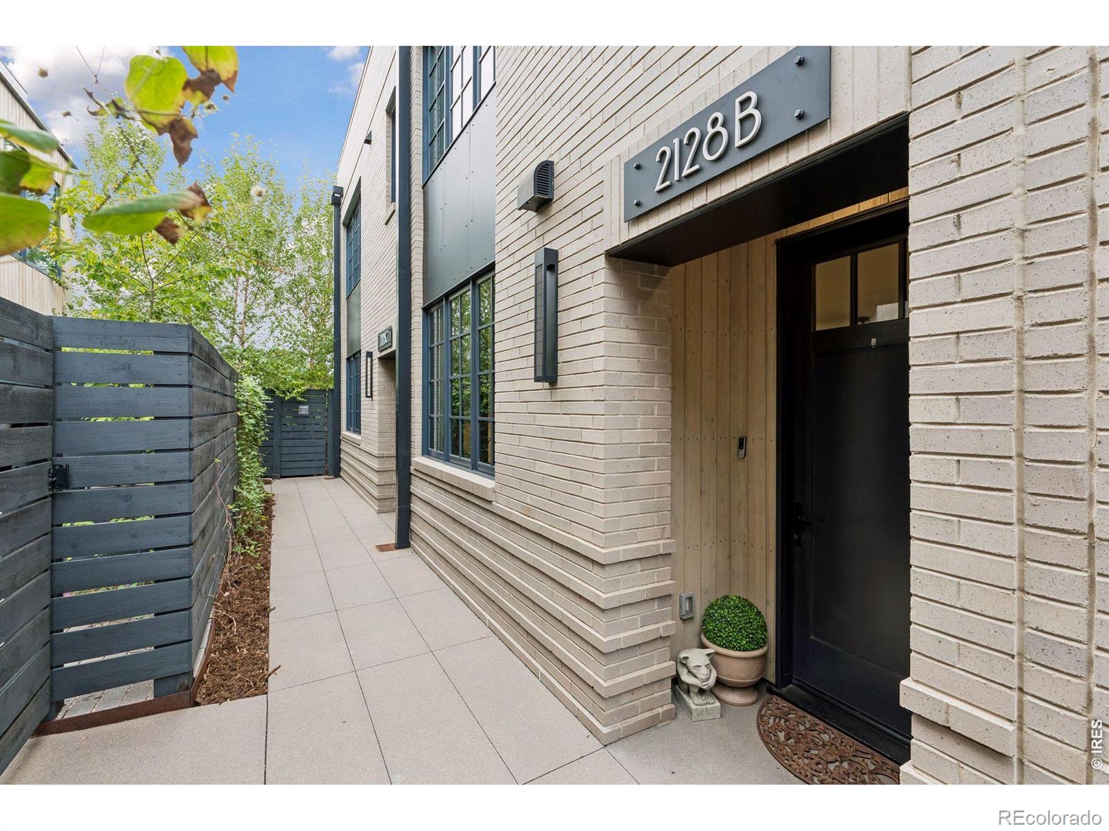 MLS #RECIR1069035 image #2