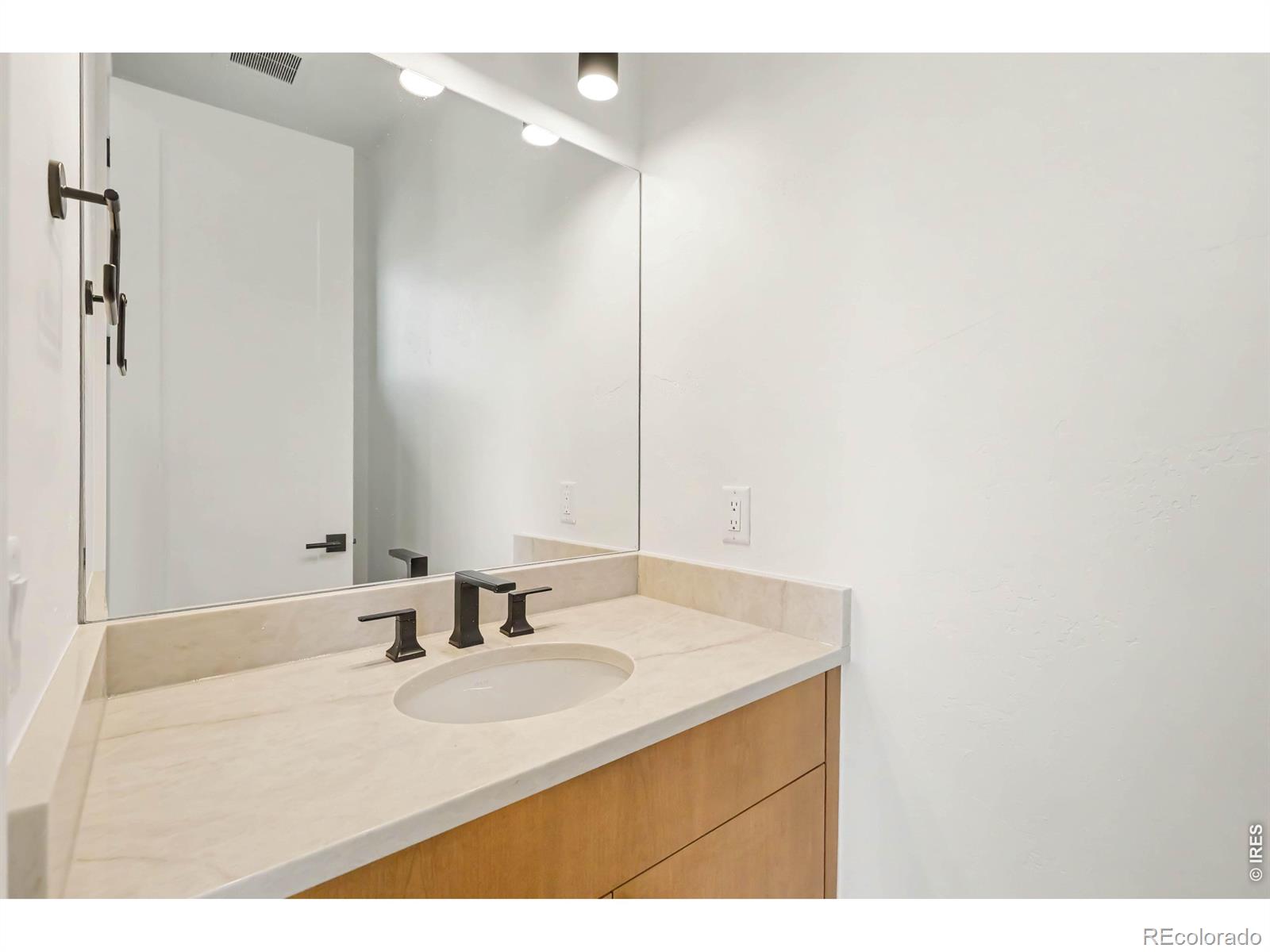 MLS #RECIR1069218 image #7