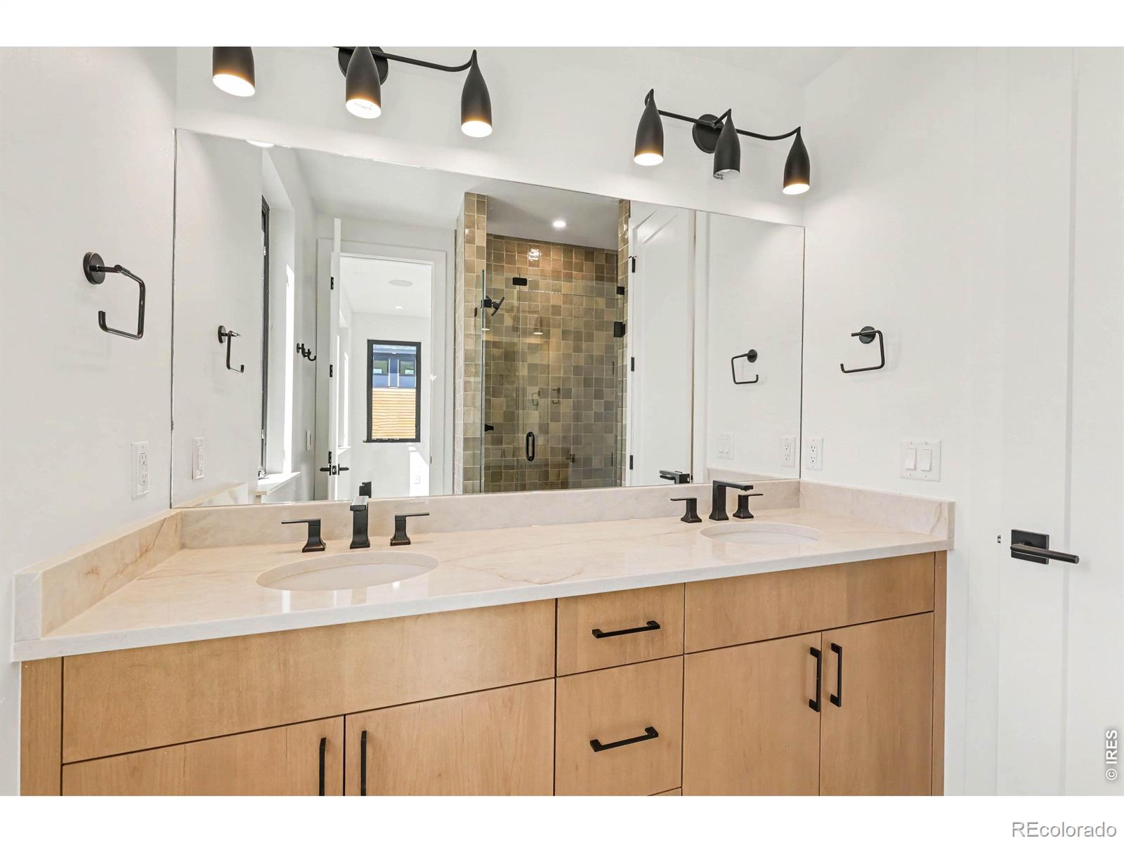 MLS #RECIR1069218 image #9